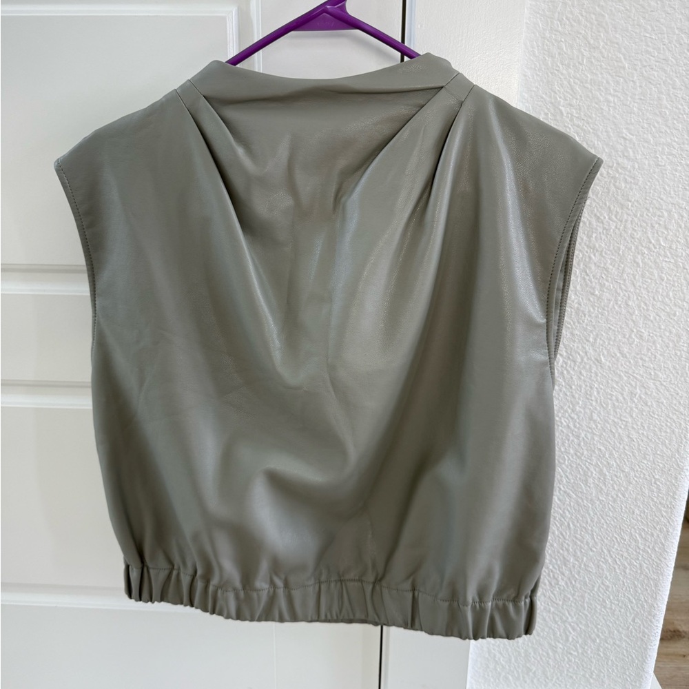 Anthropologie Gray Sleeveless Boxy Blouse
